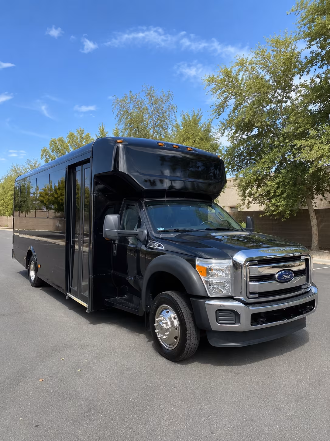 Cape Coral Wedding Transportation party bus exterior