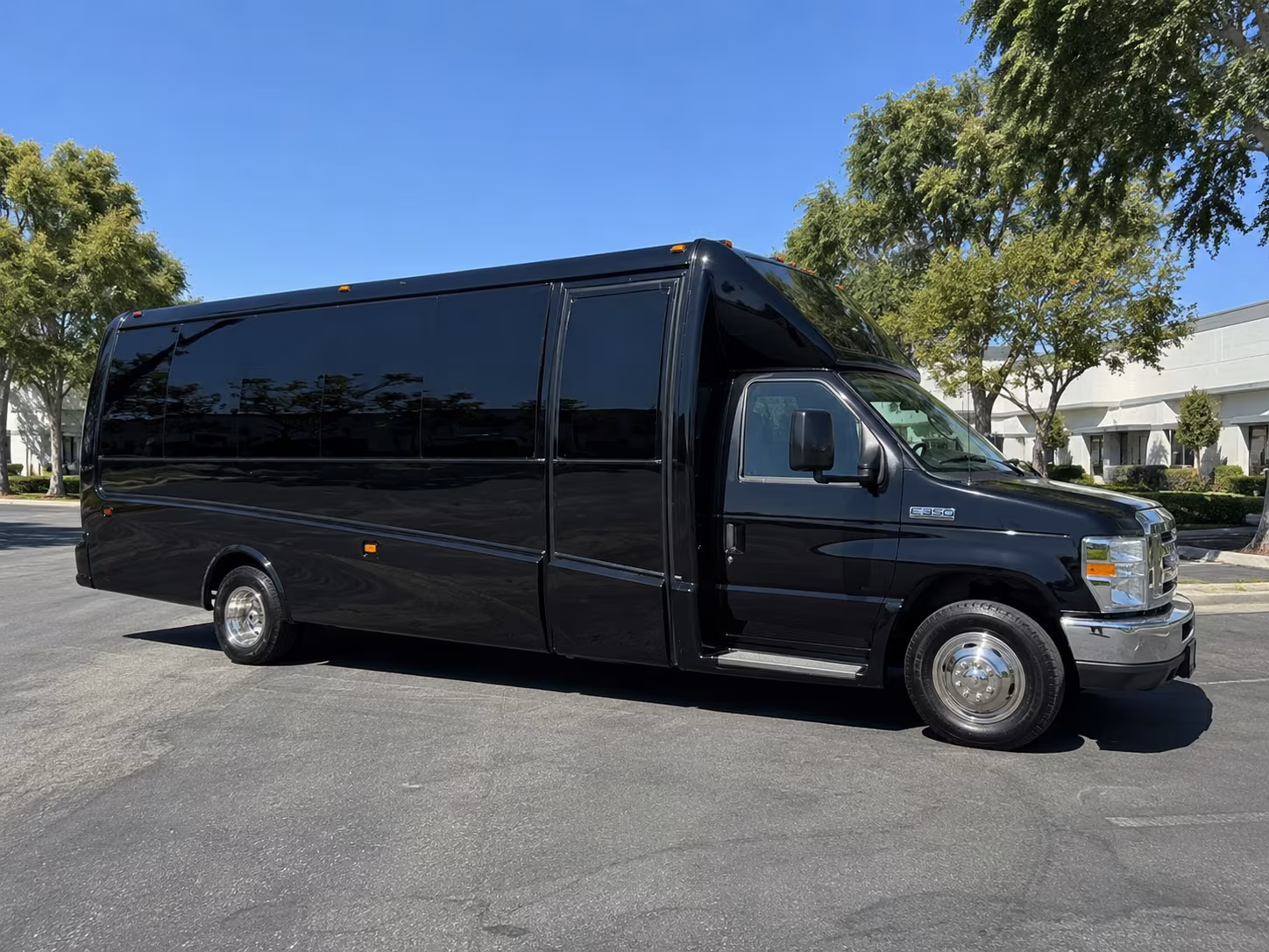 Lakeland Homecoming & Prom Party Bus Rentals