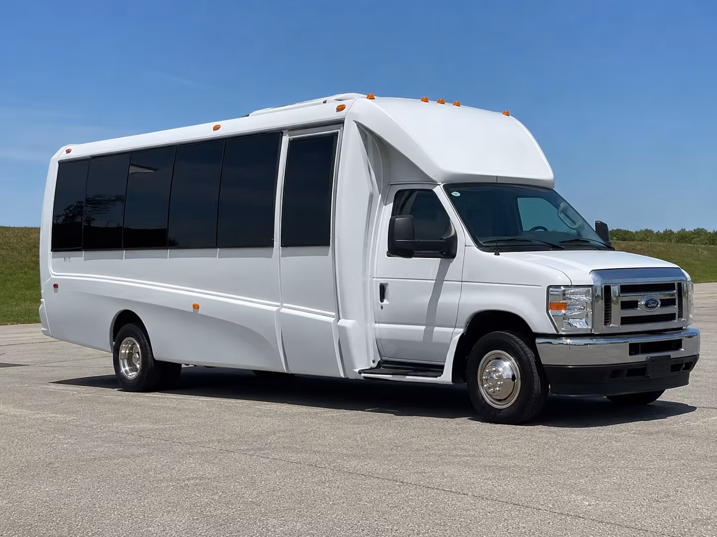 Lehigh Acres Birthday, Sweet 16, & Quinceañera Party Bus Rentals