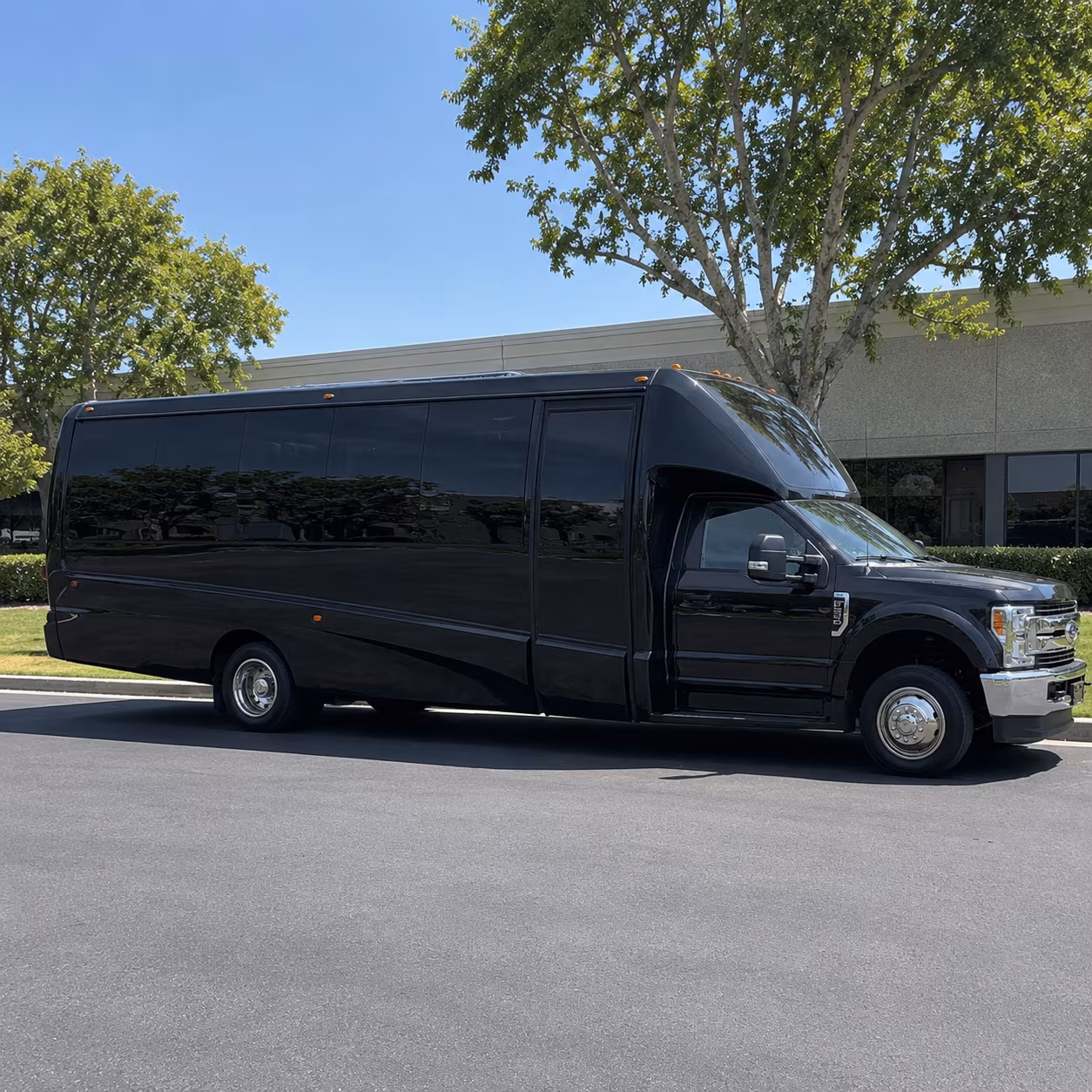 Tampa Winery Tour & Pub Crawl Transportation